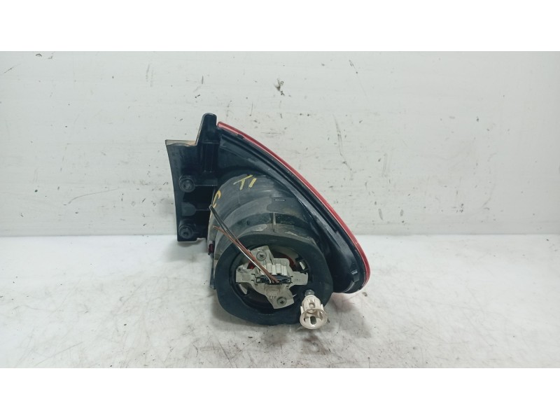 Recambio de piloto trasero izquierdo para seat altea (5p1) 1.9 tdi referencia OEM IAM 5P0945111B9B9  