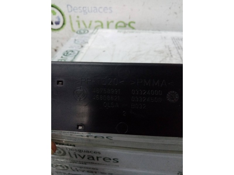Recambio de luz central de freno para  referencia OEM IAM 46758991  