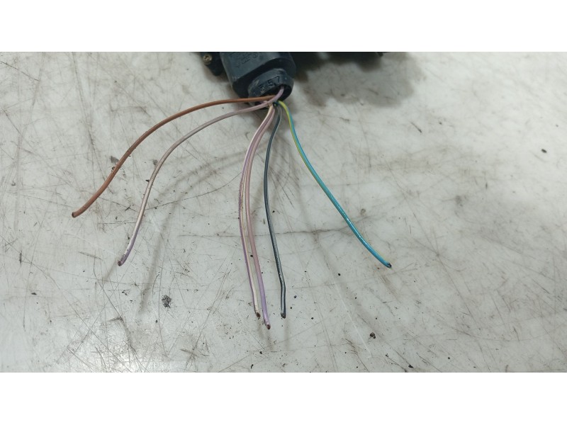 Recambio de cerradura puerta trasera derecha para seat altea (5p1) 1.9 tdi referencia OEM IAM 7L0839016D  