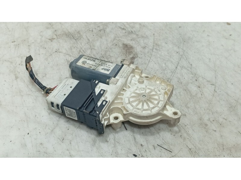 Recambio de motor elevalunas trasero izquierdo para seat altea (5p1) 1.9 tdi referencia OEM IAM   