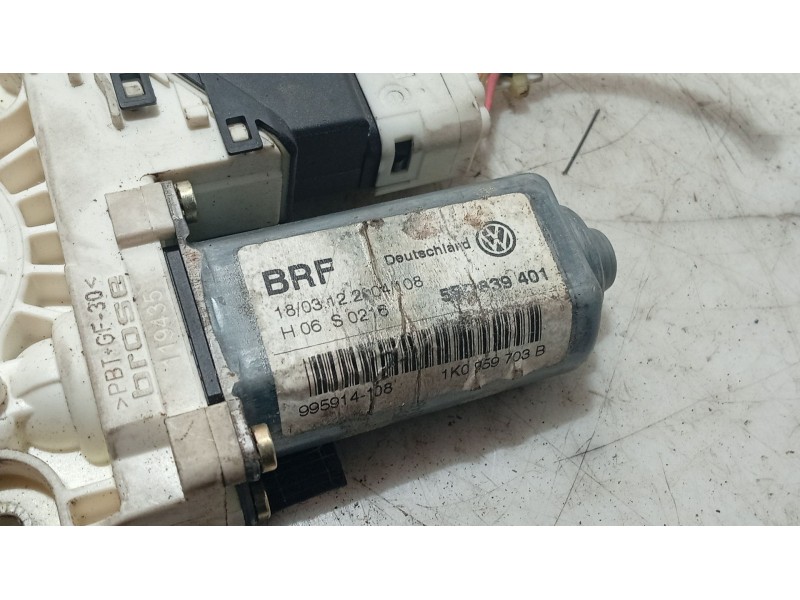 Recambio de motor elevalunas trasero izquierdo para seat altea (5p1) 1.9 tdi referencia OEM IAM   