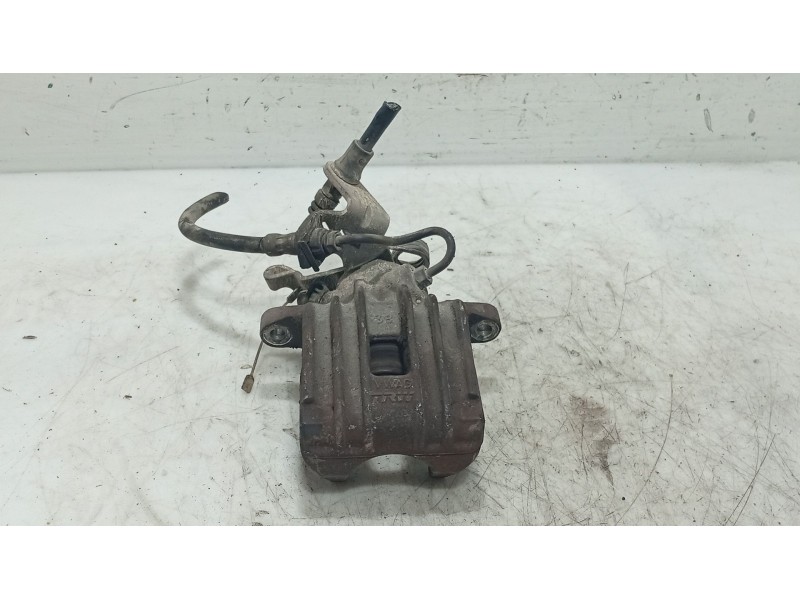 Recambio de pinza freno trasera derecha para seat altea (5p1) 1.9 tdi referencia OEM IAM 8D0698671 / 1K0615424J  