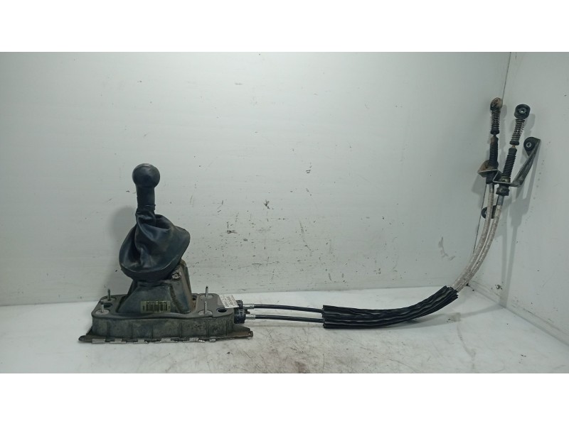 Recambio de palanca cambio para seat altea (5p1) 1.9 tdi referencia OEM IAM 1K0711061A / 1K0711112  