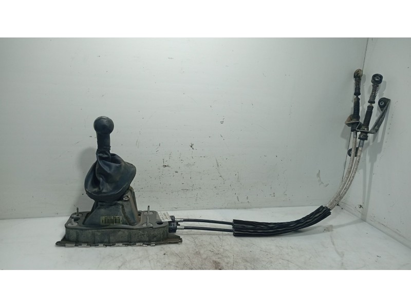 Recambio de palanca cambio para seat altea (5p1) 1.9 tdi referencia OEM IAM 1K0711061A / 1K0711112  