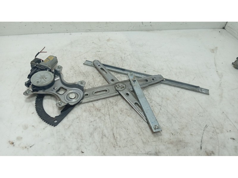 Recambio de elevalunas delantero derecho para hyundai i20 i (pb, pbt) 1.2 referencia OEM IAM 824041J010  