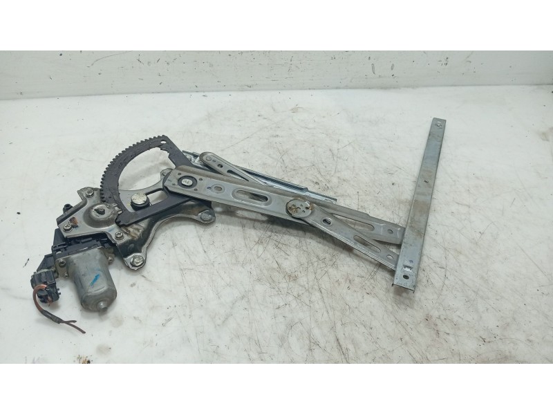 Recambio de elevalunas delantero derecho para hyundai i20 i (pb, pbt) 1.2 referencia OEM IAM 824041J010  