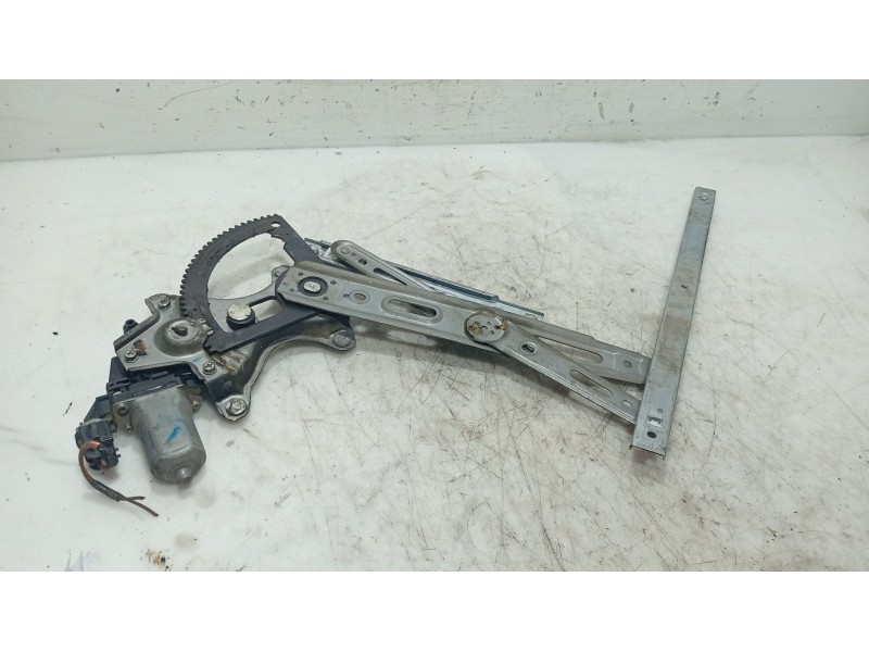 Recambio de elevalunas delantero derecho para hyundai i20 i (pb, pbt) 1.2 referencia OEM IAM 824041J010  