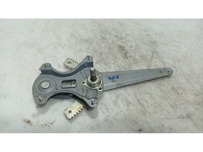 Recambio de elevalunas trasero derecho para hyundai i20 i (pb, pbt) 1.2 referencia OEM IAM 834021J000  
