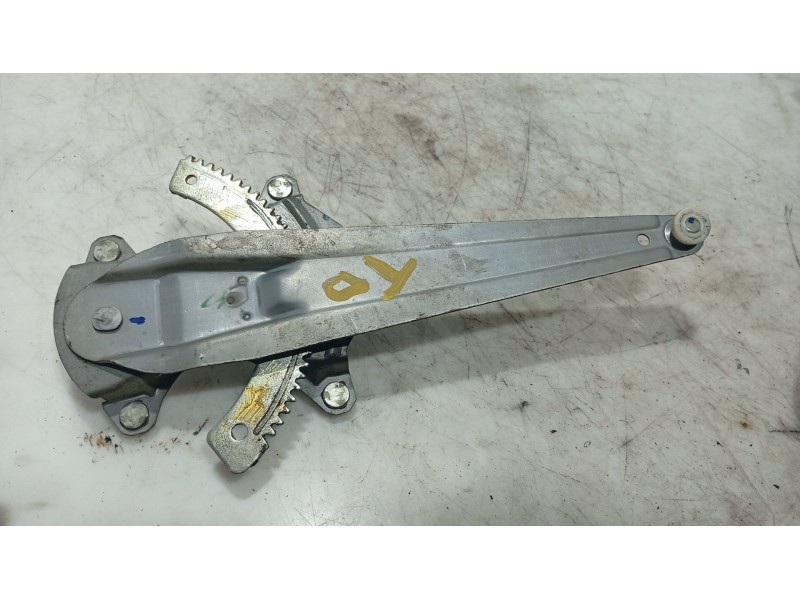 Recambio de elevalunas trasero derecho para hyundai i20 i (pb, pbt) 1.2 referencia OEM IAM 834021J000  