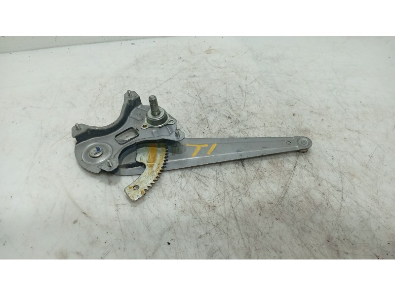 Recambio de elevalunas trasero izquierdo para hyundai i20 i (pb, pbt) 1.2 referencia OEM IAM 834011J000  
