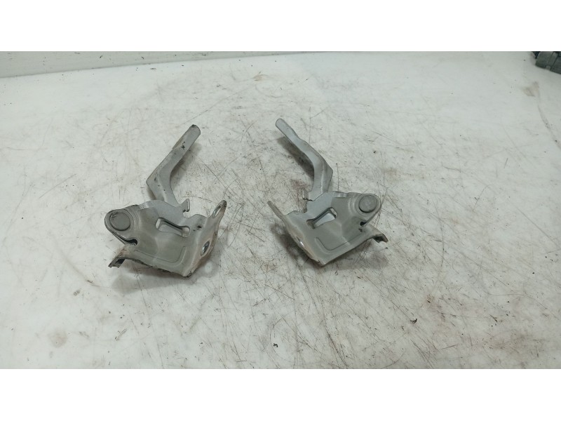 Recambio de bisagra para hyundai i20 i (pb, pbt) 1.2 referencia OEM IAM 791101J000  