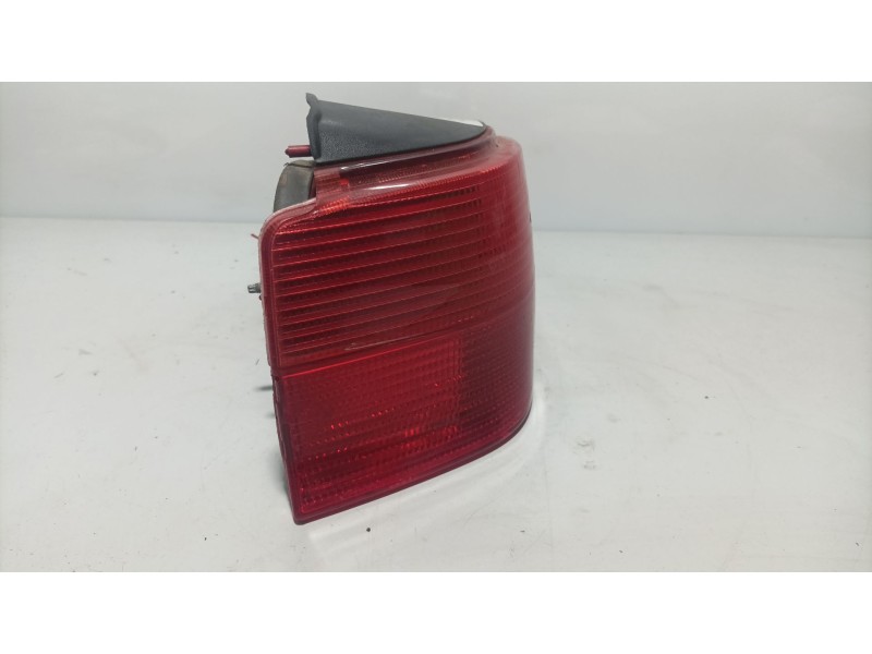 Recambio de piloto trasero izquierdo para peugeot 106 (s2) 1.1 referencia OEM IAM 6350G6 22740501 