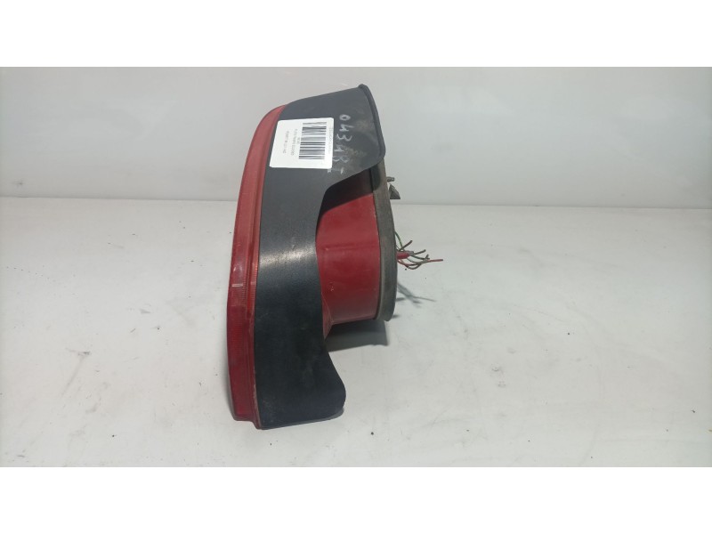 Recambio de piloto trasero izquierdo para peugeot 106 (s2) 1.1 referencia OEM IAM 6350G6 22740501 