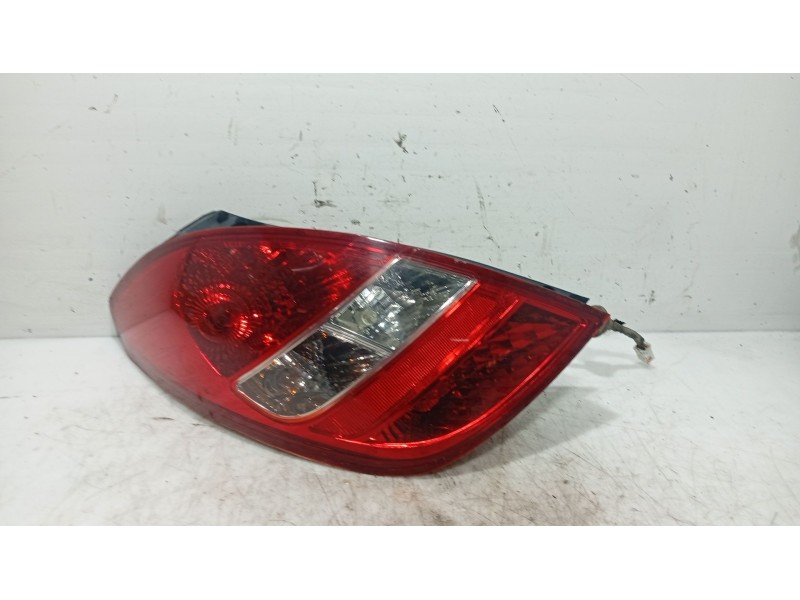 Recambio de piloto trasero izquierdo para hyundai i20 i (pb, pbt) 1.2 referencia OEM IAM 924101J000 / 924011J000  