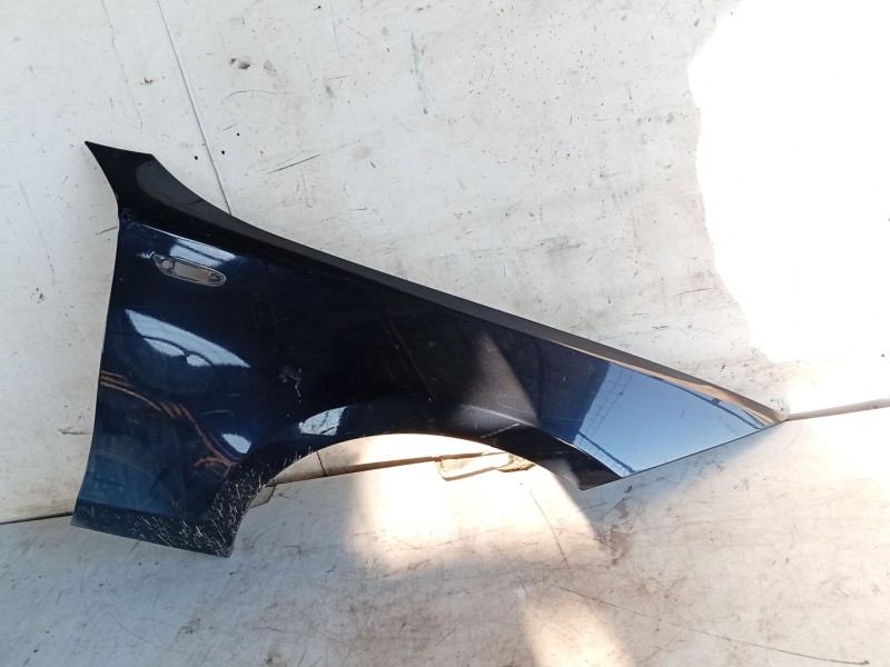 Recambio de aleta delantera derecha para bmw 1 (e87) 116 d referencia OEM IAM 41357133228  