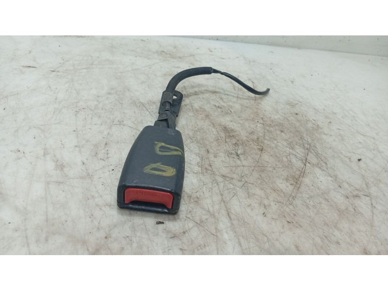 Recambio de anclaje cinturon delantero derecho para hyundai i20 i (pb, pbt) 1.2 referencia OEM IAM   