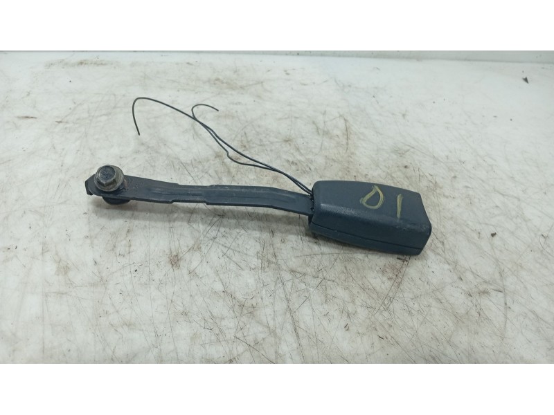 Recambio de anclaje cinturon delantero izquierdo para hyundai i20 i (pb, pbt) 1.2 referencia OEM IAM   