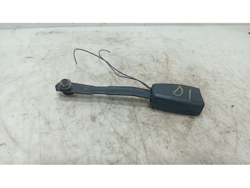 Recambio de anclaje cinturon delantero izquierdo para hyundai i20 i (pb, pbt) 1.2 referencia OEM IAM   