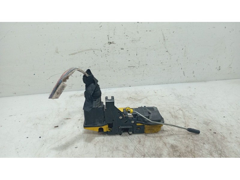 Recambio de cerradura puerta trasera izquierda para volvo s80 i (184) d5 referencia OEM IAM 30699754  