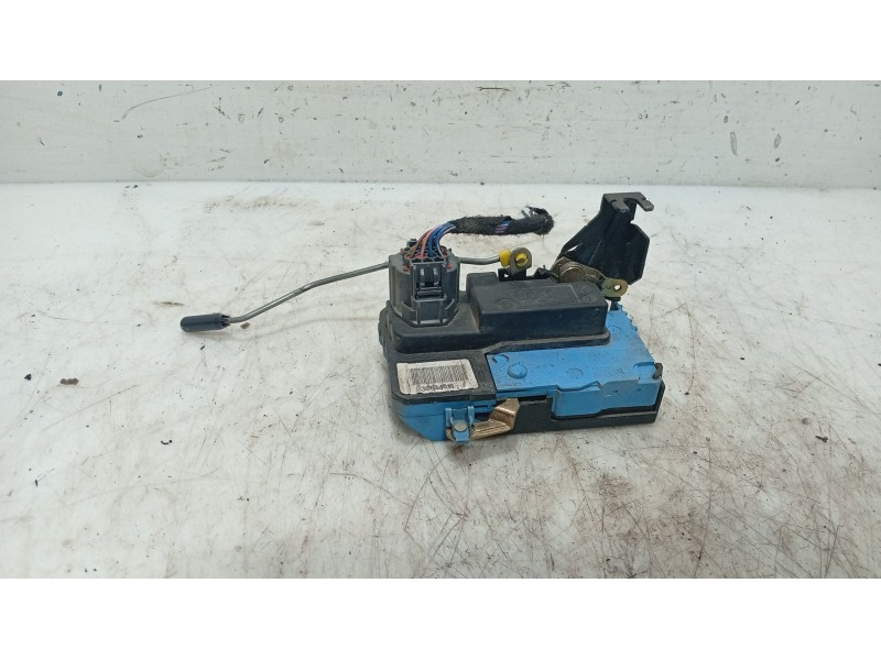 Recambio de cerradura puerta delantera derecha para volvo s80 i (184) d5 referencia OEM IAM 30699748  