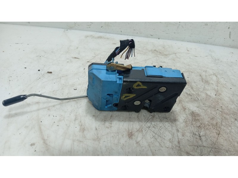 Recambio de cerradura puerta delantera derecha para volvo s80 i (184) d5 referencia OEM IAM 30699748  