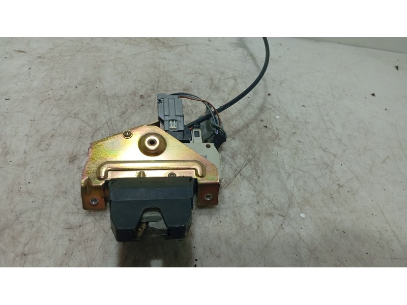 Recambio de cerradura maletero / porton para volvo s80 i (184) d5 referencia OEM IAM 31253048  