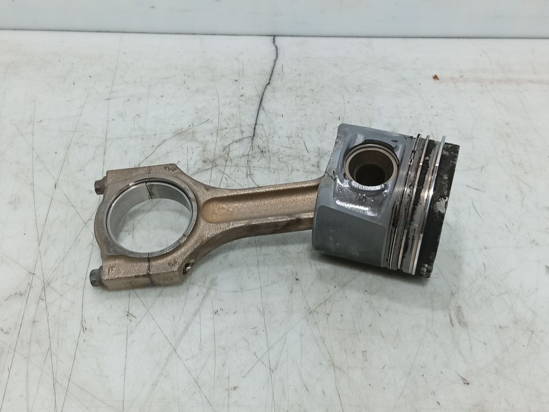 Recambio de piston para bmw 1 (e87) 116 d referencia OEM IAM   