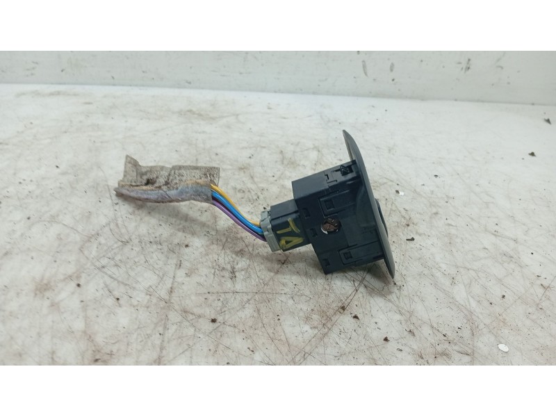 Recambio de mando elevalunas trasero derecho para volvo s80 i (184) d5 referencia OEM IAM   