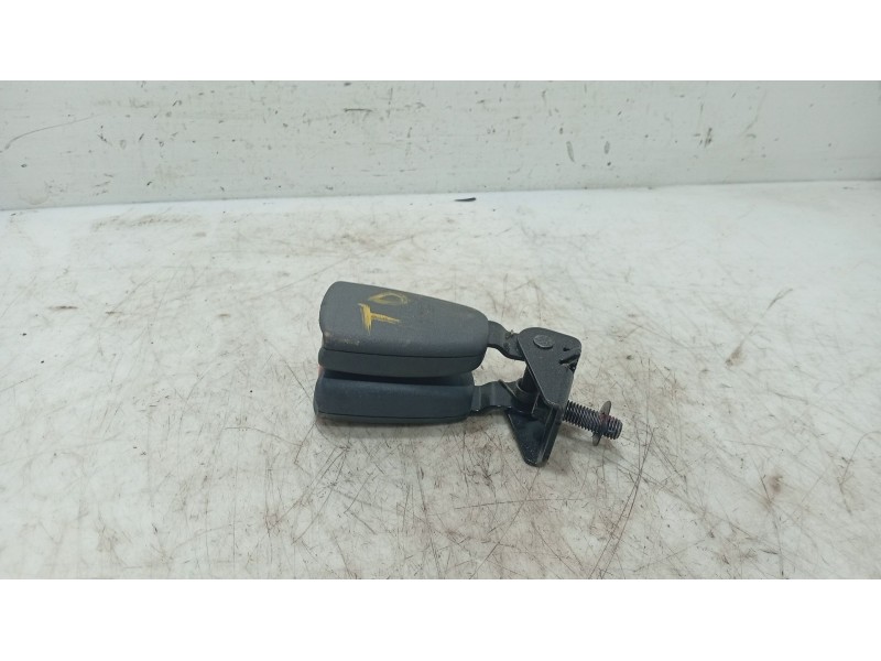 Recambio de anclaje cinturon trasero derecho para volvo s80 i (184) d5 referencia OEM IAM   