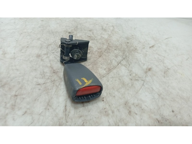 Recambio de anclaje cinturon trasero izquierdo para volvo s80 i (184) d5 referencia OEM IAM   