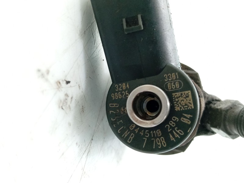 Recambio de inyector para bmw 1 (e87) 116 d referencia OEM IAM 13537798446  