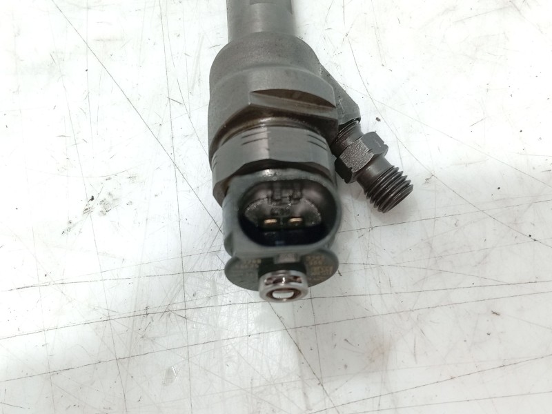 Recambio de inyector para bmw 1 (e87) 116 d referencia OEM IAM 13537798446  