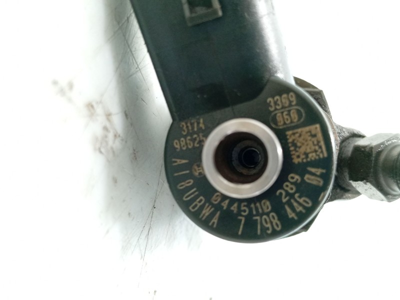 Recambio de inyector para bmw 1 (e87) 116 d referencia OEM IAM 13537798446  
