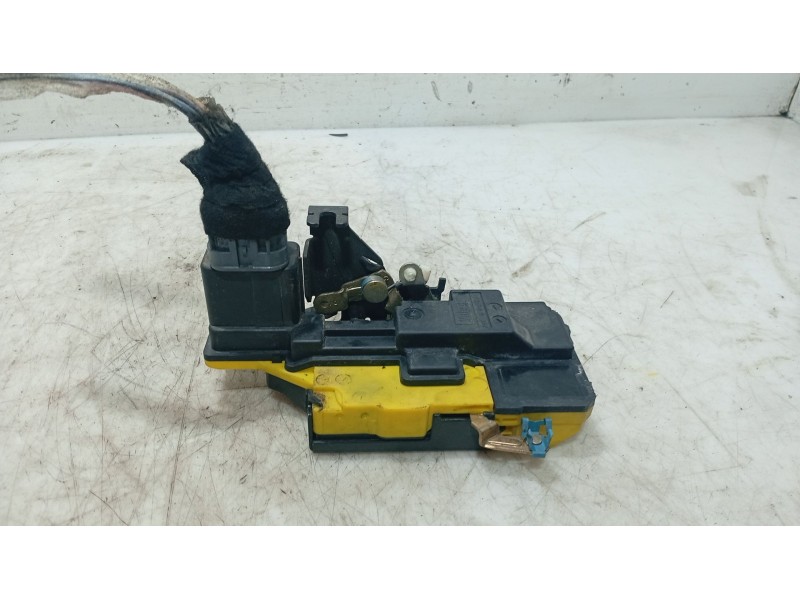 Recambio de cerradura puerta trasera derecha para volvo s80 i (184) d5 referencia OEM IAM 30699756  