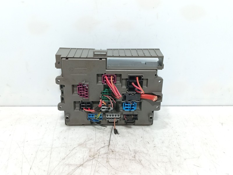 Recambio de caja reles / fusibles para bmw 1 (e87) 116 d referencia OEM IAM 61146971370  