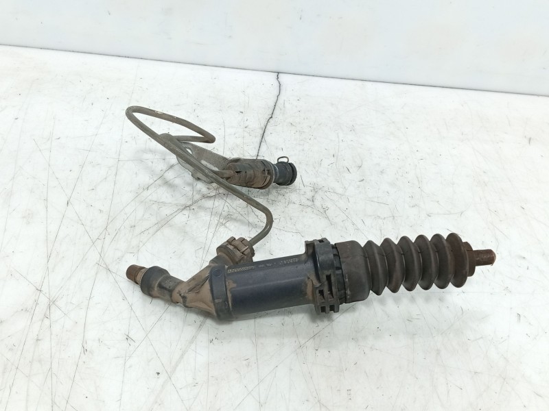 Recambio de bombin embrague para bmw 1 (e87) 116 d referencia OEM IAM 21526879477  