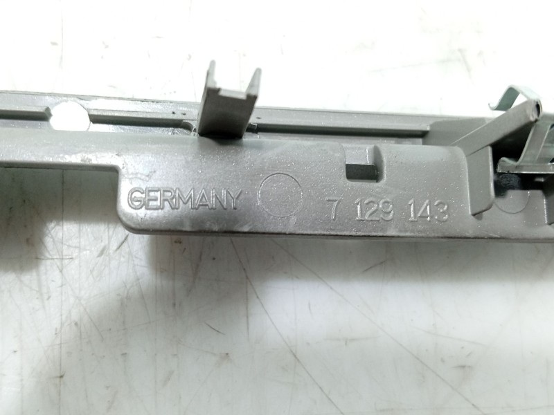 Recambio de moldura para bmw 1 (e87) 116 d referencia OEM IAM   