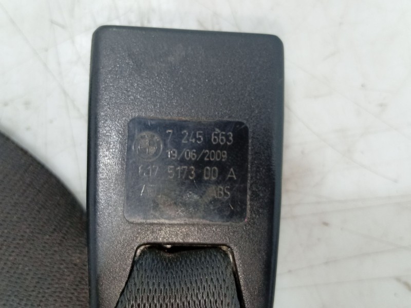 Recambio de anclaje cinturon trasero derecho para bmw 1 (e87) 116 d referencia OEM IAM   