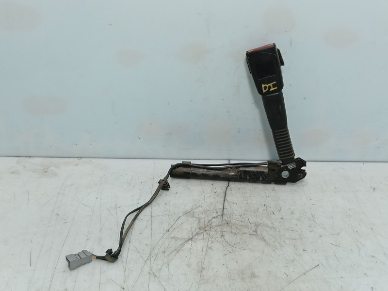 Recambio de anclaje cinturon delantero izquierdo para bmw 1 (e87) 116 d referencia OEM IAM   