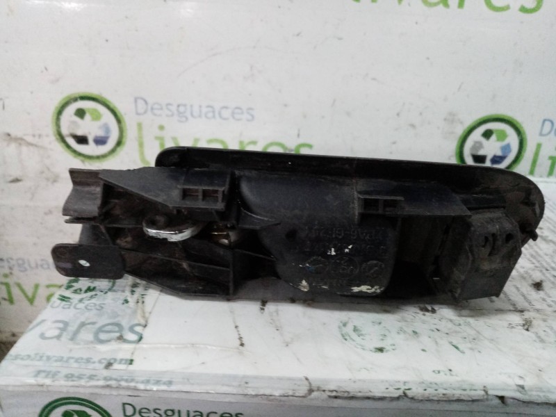 Recambio de maneta interior delantera derecha para  referencia OEM IAM 8B1837114T  