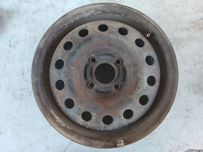 Recambio de llanta delantera derecha para ford fusion (ju_) 1.4 referencia OEM IAM 1064104  