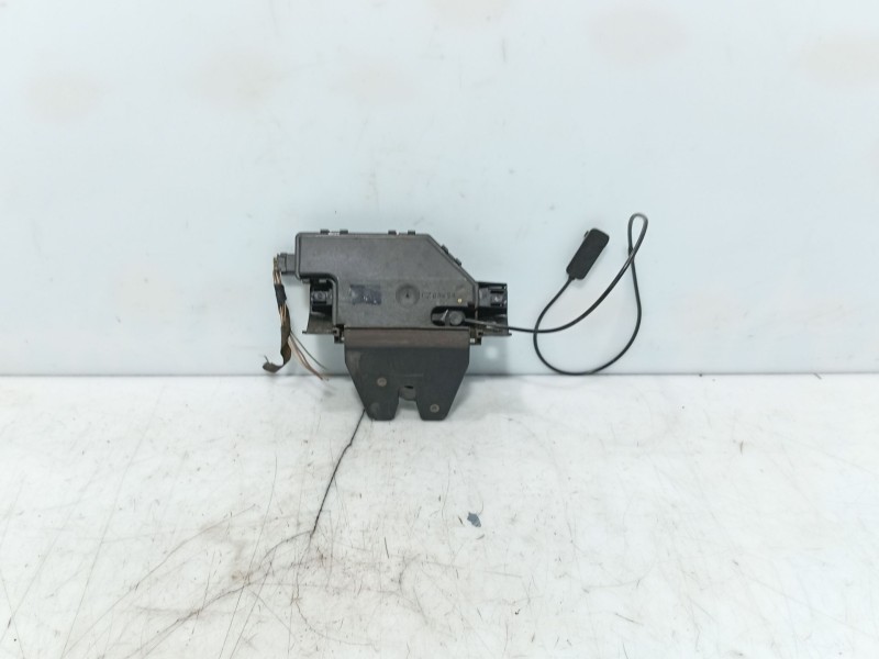 Recambio de cerradura maletero / porton para bmw 1 (e87) 116 d referencia OEM IAM   