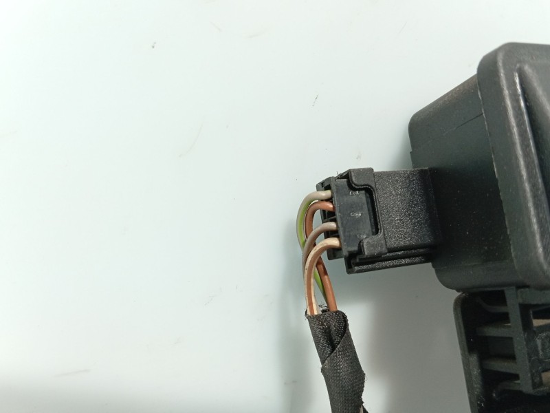 Recambio de cerradura maletero / porton para bmw 1 (e87) 116 d referencia OEM IAM   