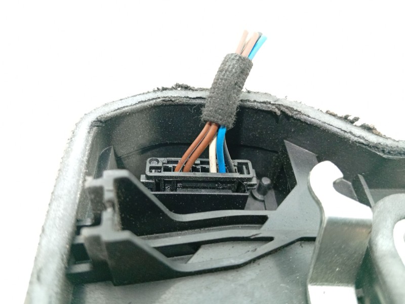Recambio de cerradura puerta delantera derecha para bmw 1 (e87) 116 d referencia OEM IAM 51217202146 / 51247840617  