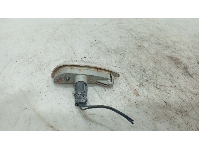 Recambio de piloto lateral delantero derecho para hyundai i20 i (pb, pbt) 1.2 referencia OEM IAM 923021J000  