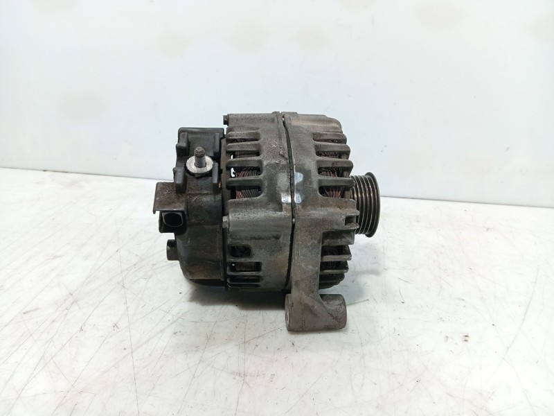 Recambio de alternador para bmw 1 (e87) 116 d referencia OEM IAM 12317802619  
