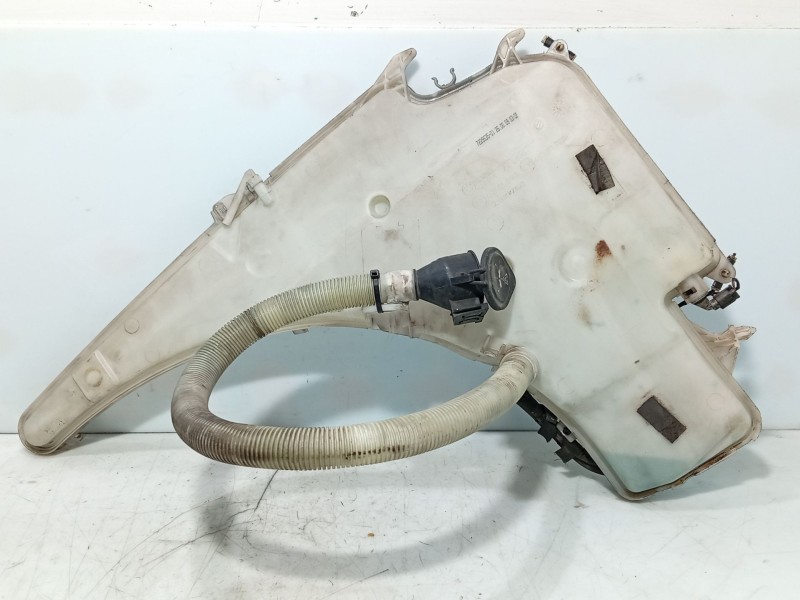 Recambio de deposito limpia para bmw 1 (e87) 116 d referencia OEM IAM 61677238667  