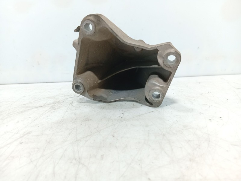 Recambio de soporte para bmw 1 (e87) 116 d referencia OEM IAM   