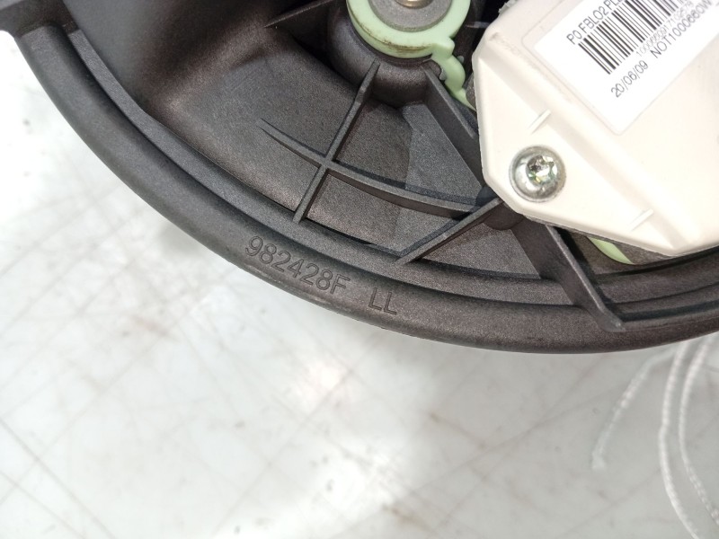 Recambio de ventilador calefaccion para bmw 1 (e87) 116 d referencia OEM IAM 64119227670  
