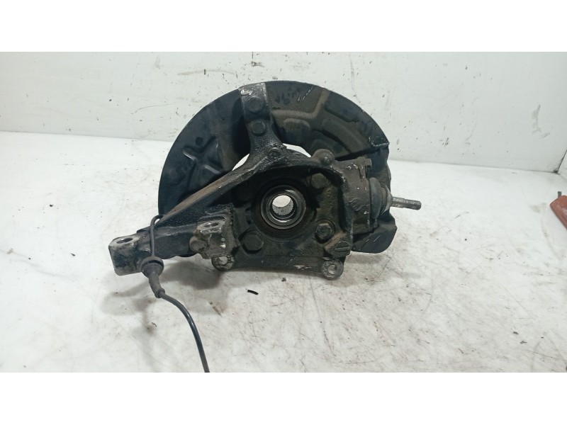 Recambio de mangueta delantera derecha para volvo s80 i (184) d5 referencia OEM IAM 30760715  